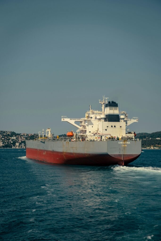 China oil supply Strait of Hormuz closure - large oil tanker at sea