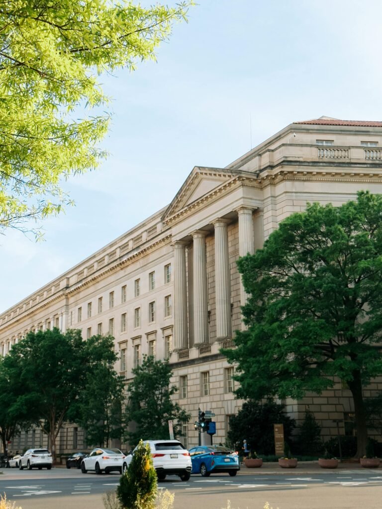 Pentagon intelligence report on China Iran war - historic US government building Washington DC